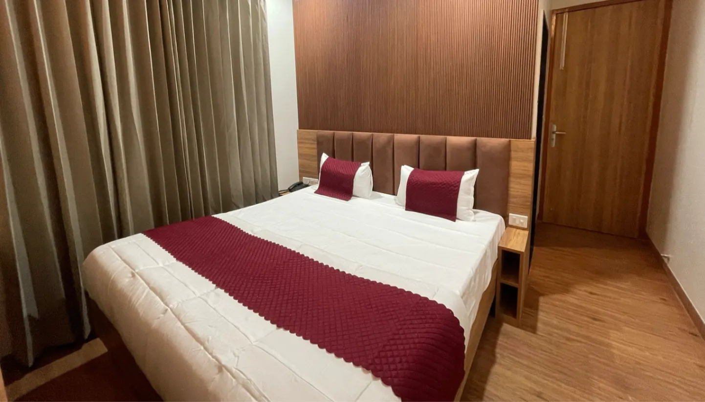 event-venue-HOTEL JBS INN